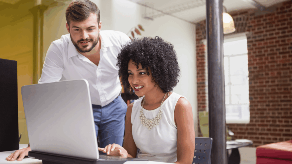Por que 80% das empresas abandonam leads no próprio site (sem perceber)? 1 Design sem nome 2025 08 25T150724.335